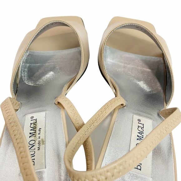 Excellent Bruno Magli Tam Leather Slingback Heel Sandal Size 7 - Picture 8 of 11